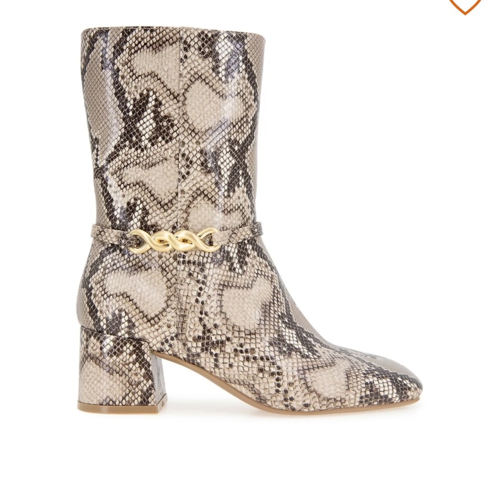 NWB Kenneth Cole Reaction Lacey mid shaft snake print  Ankle Boots. Size 8.5.